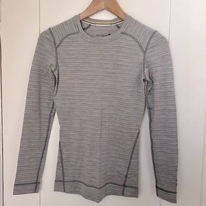 Women’s Smartwool Merino Wool base layer LS shirt XS, NWOT